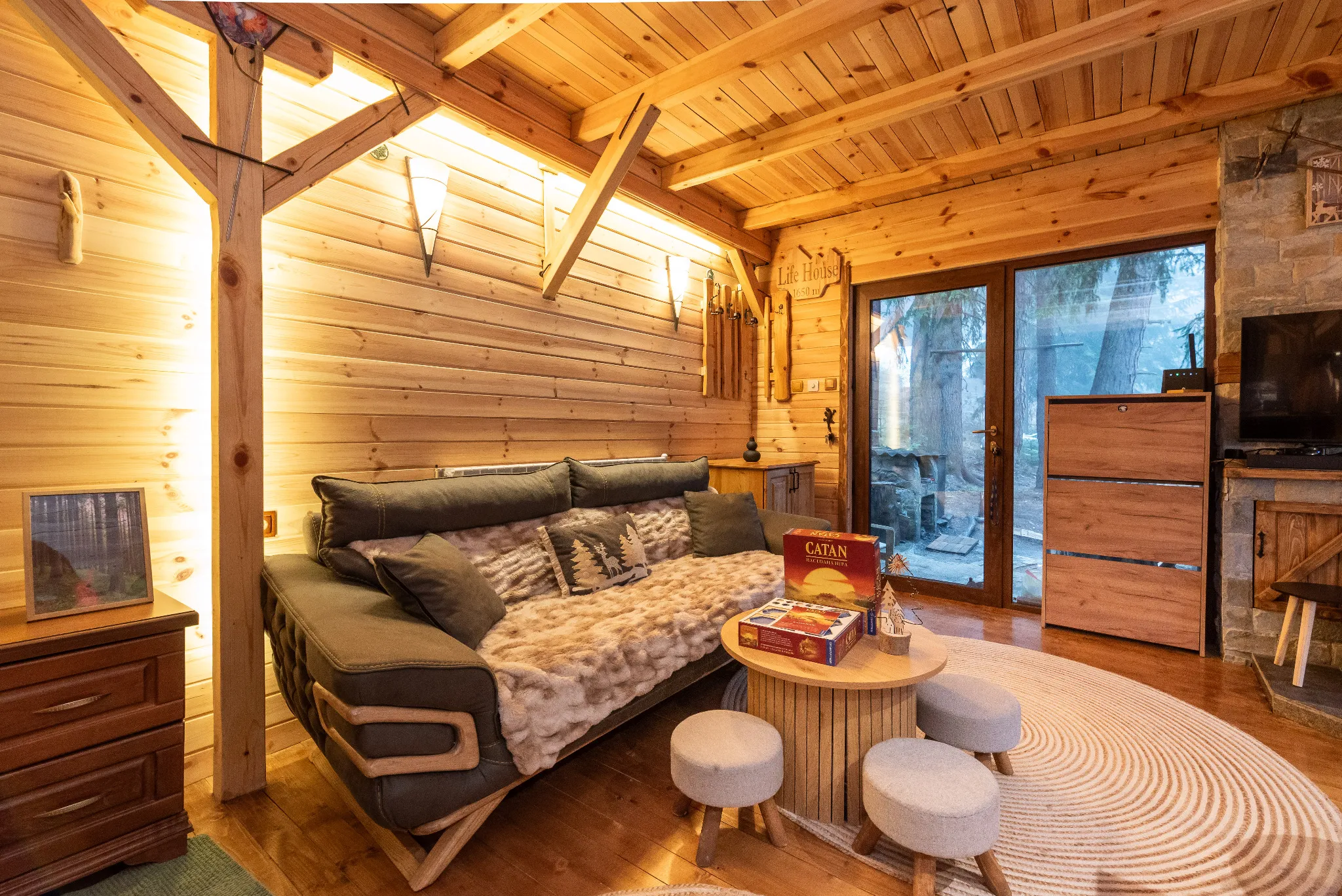 Всекидневна 4